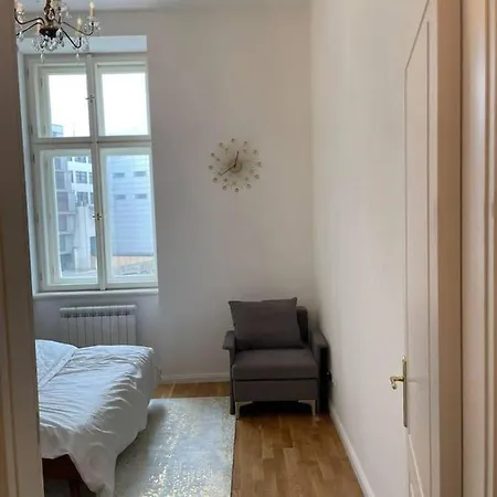 Apartman 2-bed In Praha *