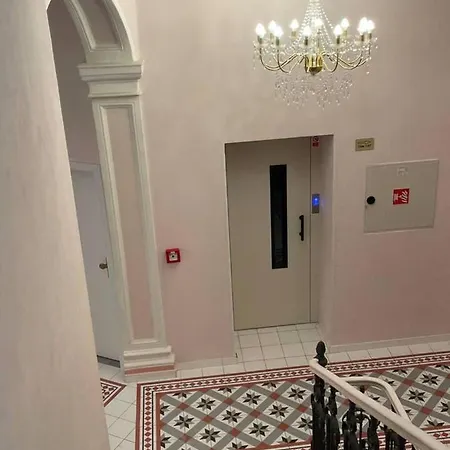 2-bed In Praha Apartamento *