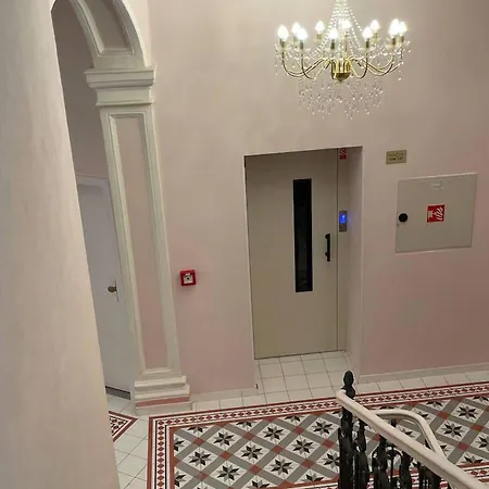 2-bed In Praha * Hrebecniky